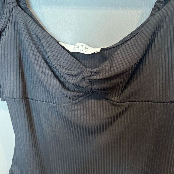 ASTR Black Ribbed Puff Sleeve Thong Bodysuit M - Picture 4 of 8